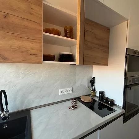 Violette Old Town Apartment